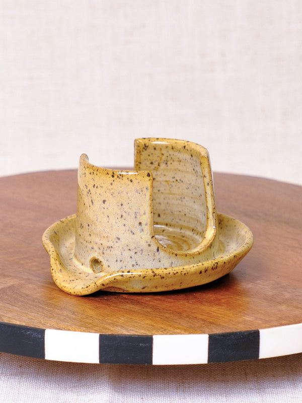 Lemon Yellow Sponge Rest