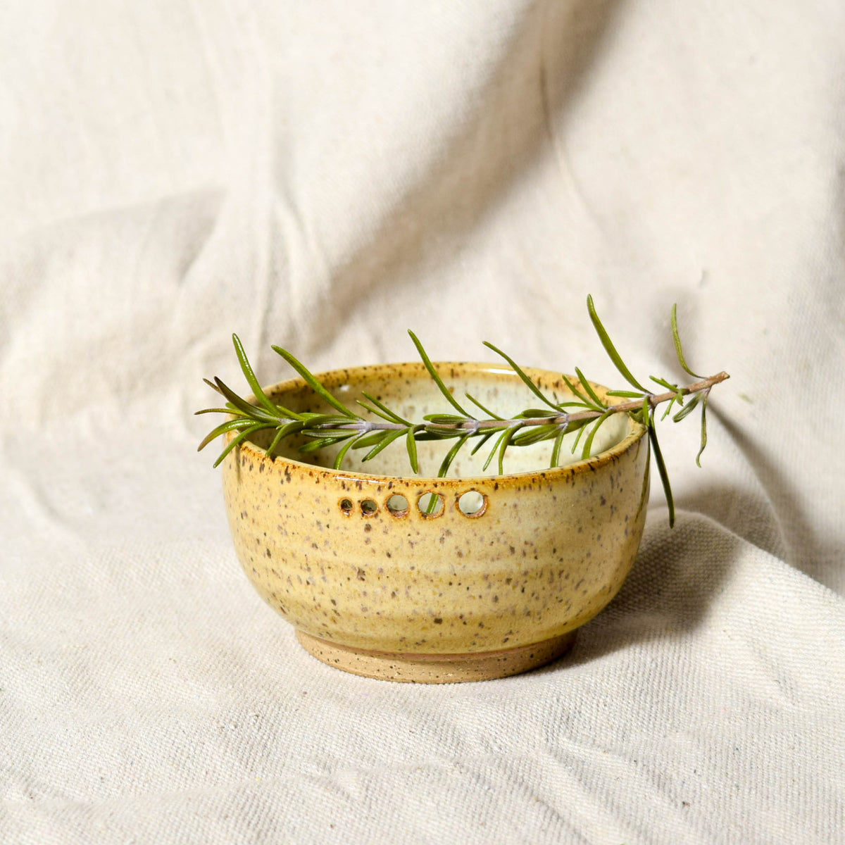 Meringue Herb Stripper