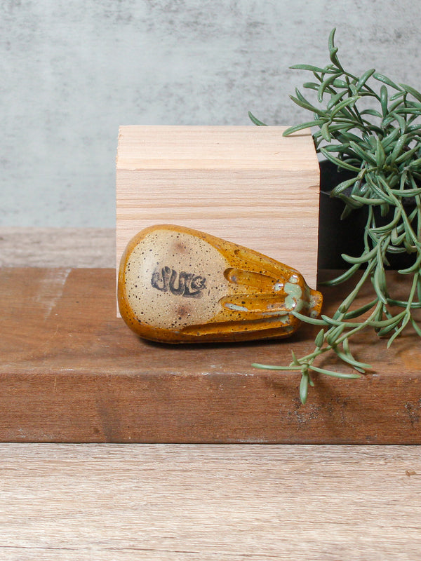 Carved Mustard Teardrop Spoon Bowl